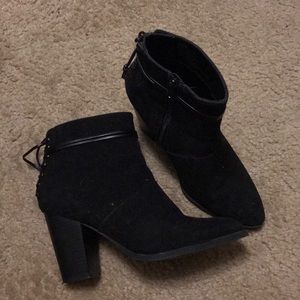 Heeled boots